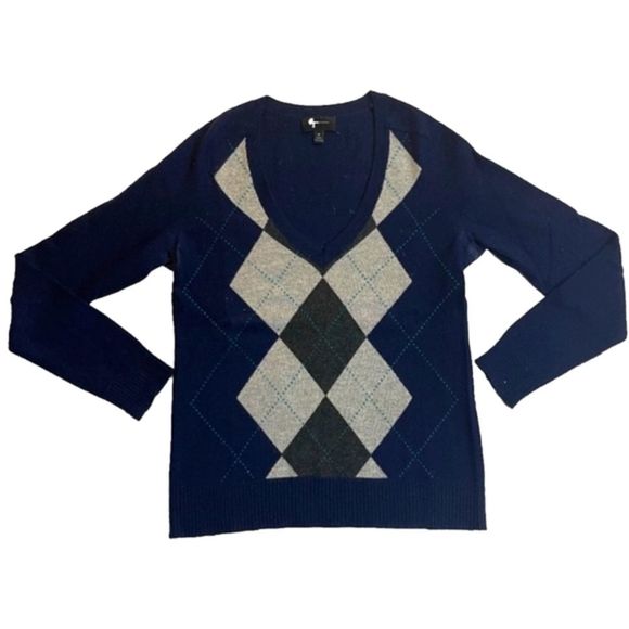 Aqua Sweaters - Aqua 100% Cashmere Argyle V-Neck Sweater